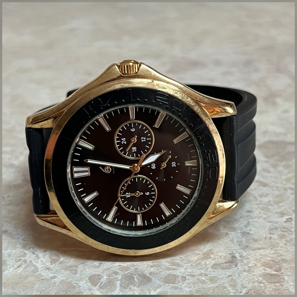 Esika Brand Men’s Gold/Black Color Watch